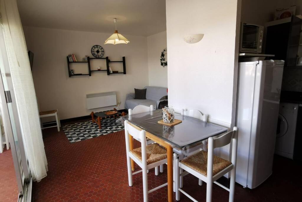 Appartement Soleil Levant - Acces Direct Plage - Terrasse - Une Chambre - Proche Commerces Le Barcarès Exteriér fotografie
